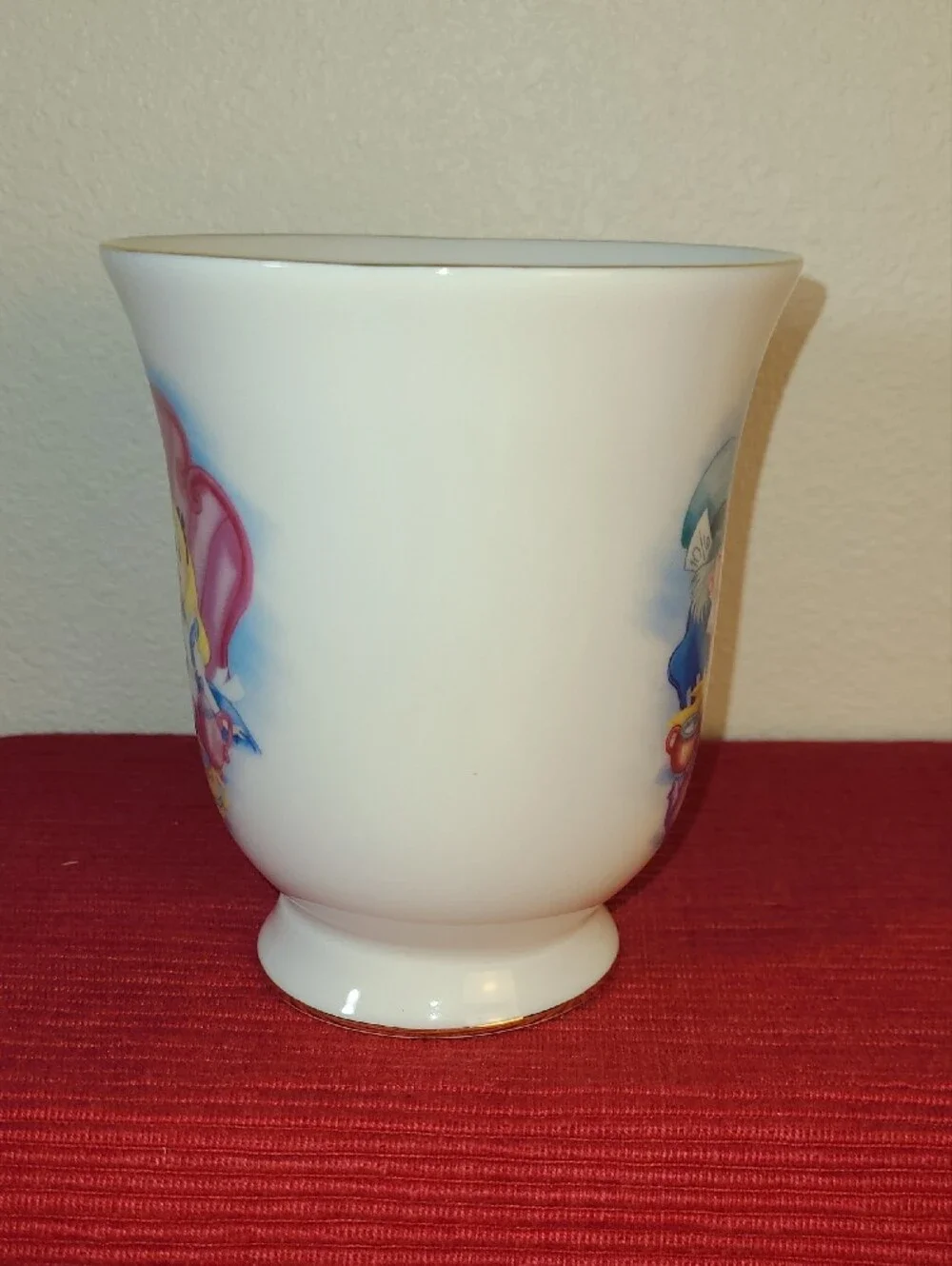 Disney Parks Alice In Wonderland Tea Party Pedestal Mug Mad Hatter Gold Trim Cup